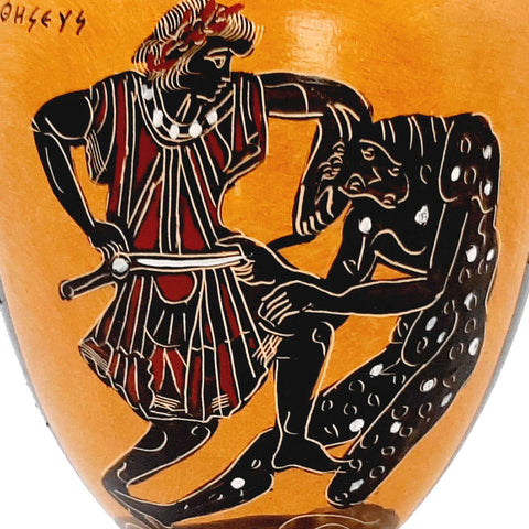 Greek Amphora Vase 22cm,Theseus and the minotaur,Black Figure Pottery - ifigeneiaceramics