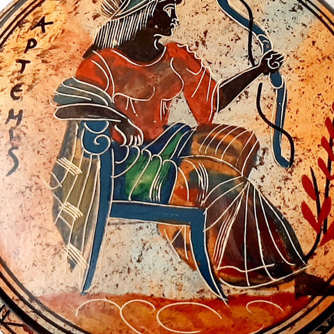 Pyxis 12,5cm diameter,Shows Goddess Artemis,Ancient Greek Pottery - ifigeneiaceramics